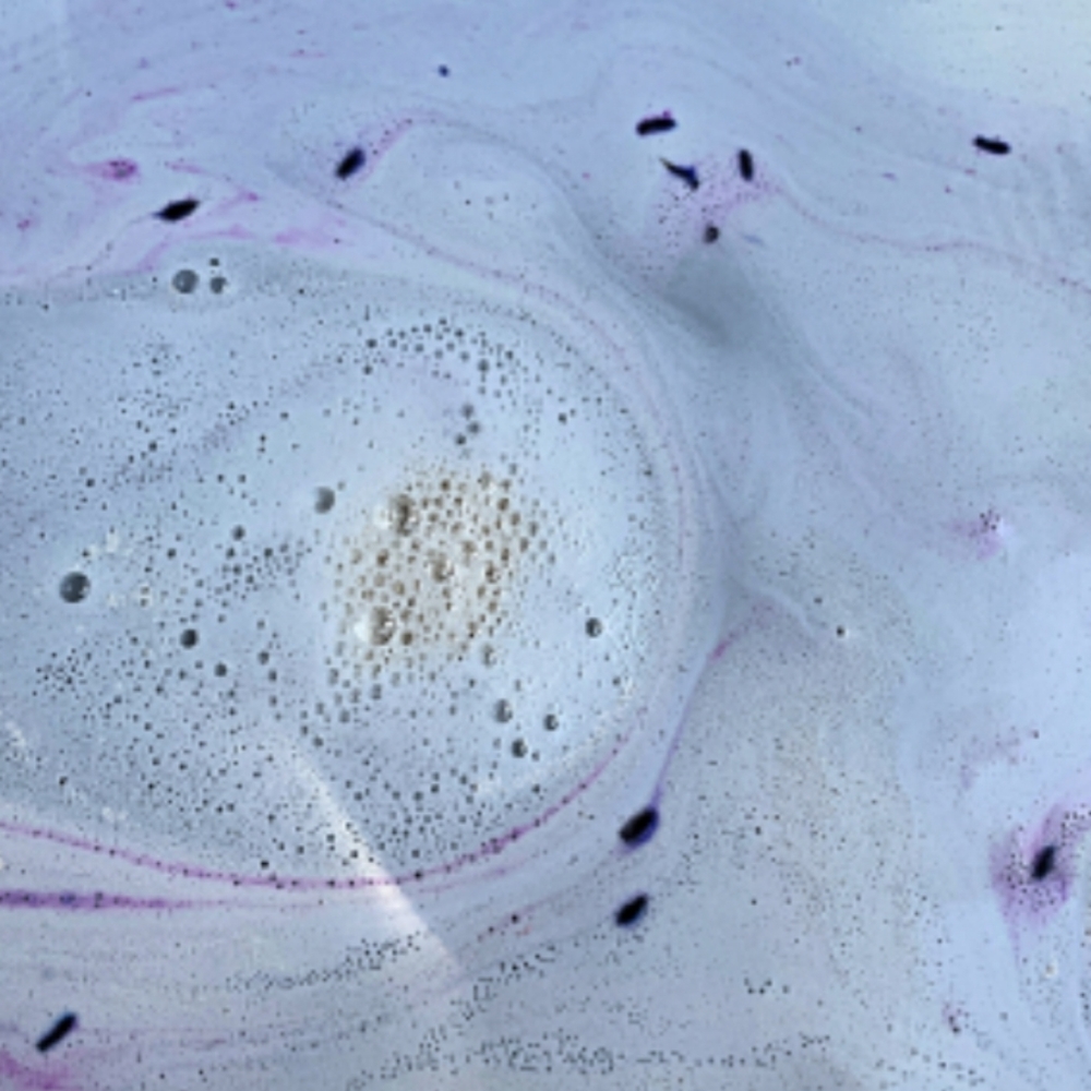 ❇️🧚‍♀️LUSH Cosmetics DISCONTINUED Sleepy Bear Bath Bomb NWT - Picture 2 of 7